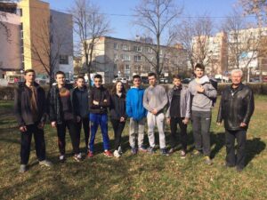 Прибирання території парку Слави