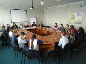 Тренінгове заняття з лідерами учнівського самоврядування 15 Тренінгове заняття з лідерами учнівського самоврядування