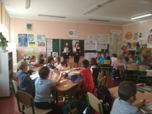 Еко-хвилинки «Сортуй сміття – збережи довкілля». 1 Еко-хвилинки «Сортуй сміття – збережи довкілля».