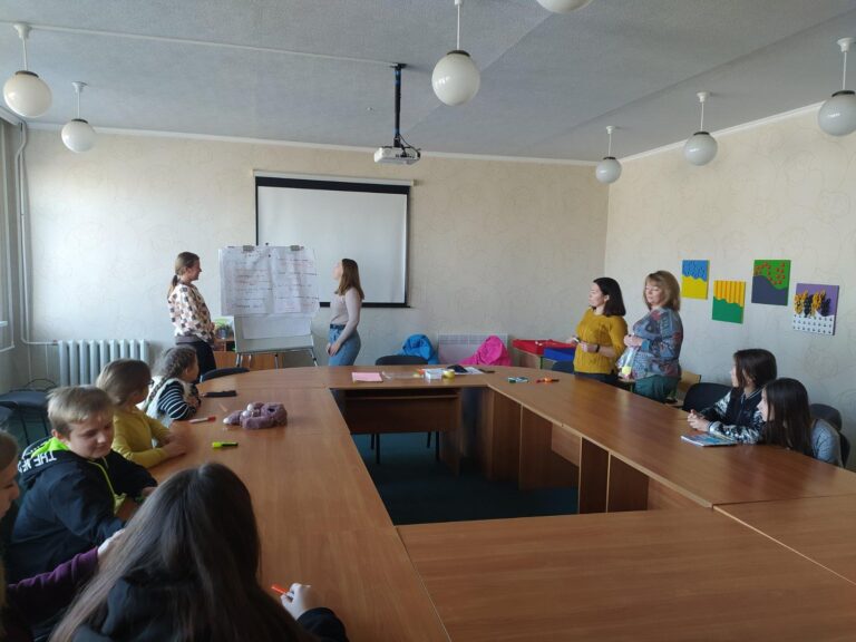 Тренінгові заняття для ліерів учнівського самоврядування